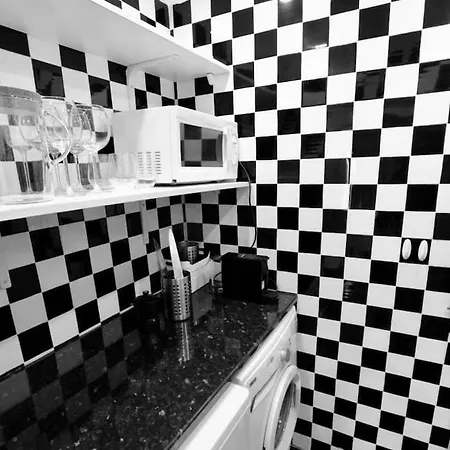 Cozy And Quiet Flat Near Avenida Da Liberdade Apartman