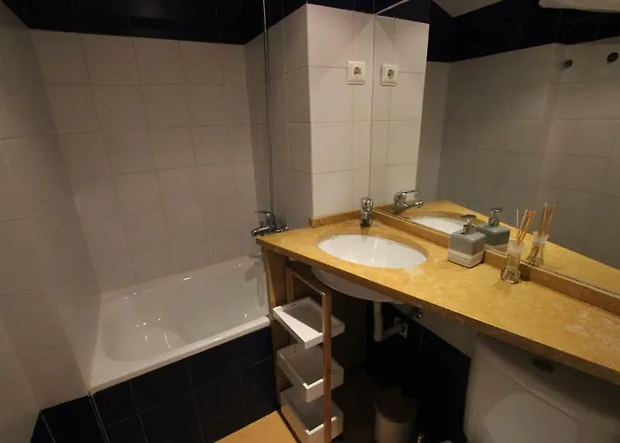 Cozy And Quiet Flat Near Avenida Da Liberdade