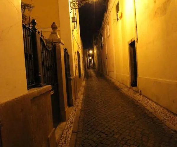 Cozy And Quiet Flat Near Avenida Da Liberdade *